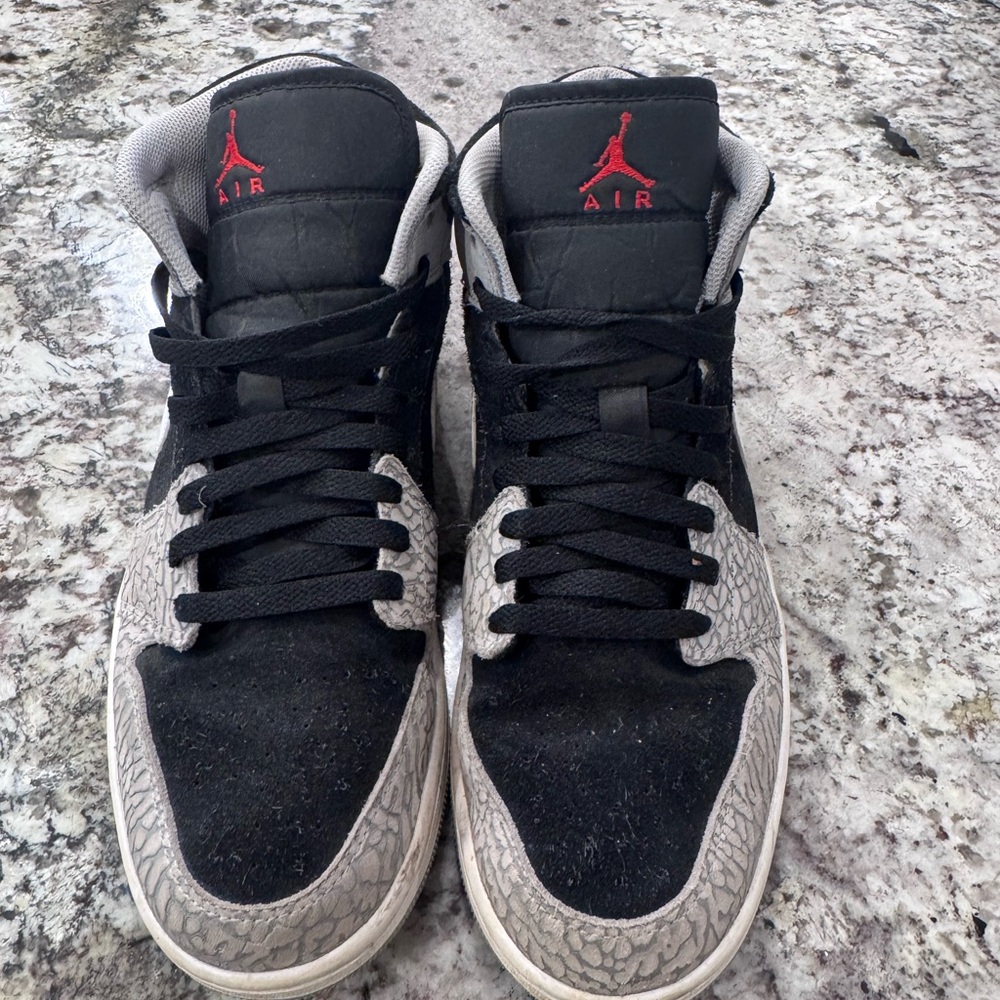 Jordan Black and Gray Sneakers with Suede Upper